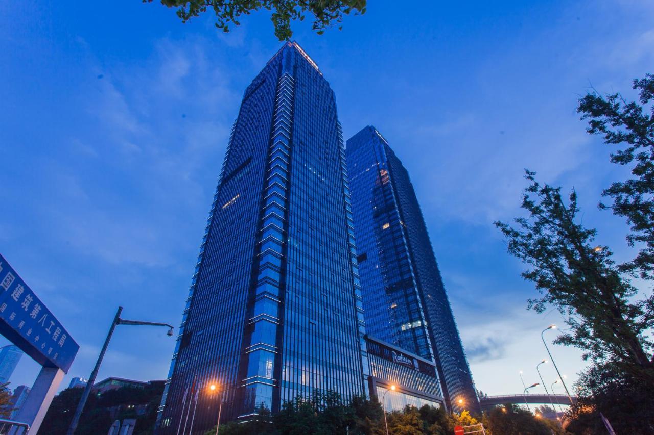 Radisson Blu Plaza Chongqing - Free 2 Bottle Of Local Beer Per Room During Stay Extérieur photo