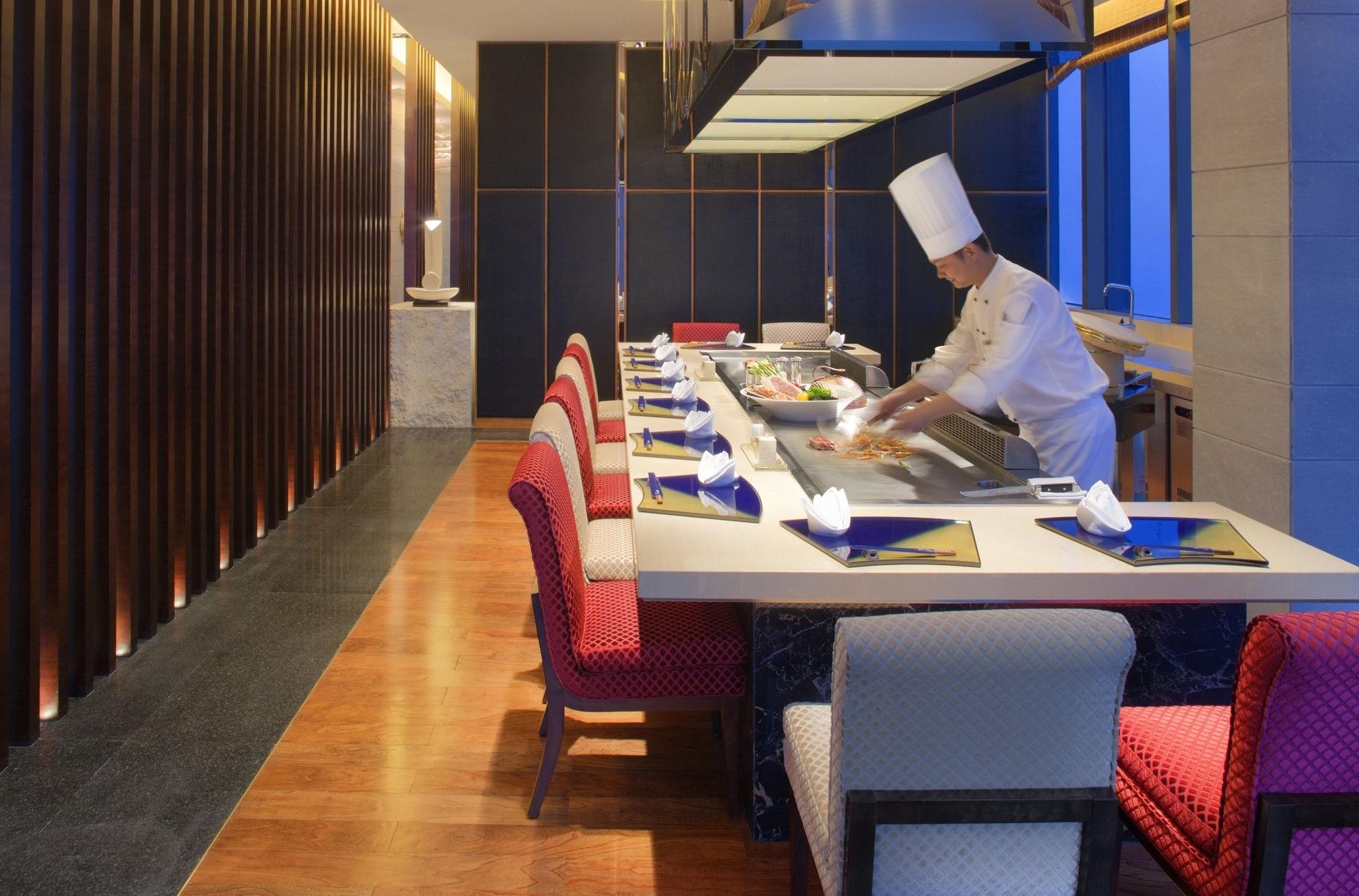 Radisson Blu Plaza Chongqing - Free 2 Bottle Of Local Beer Per Room During Stay Extérieur photo