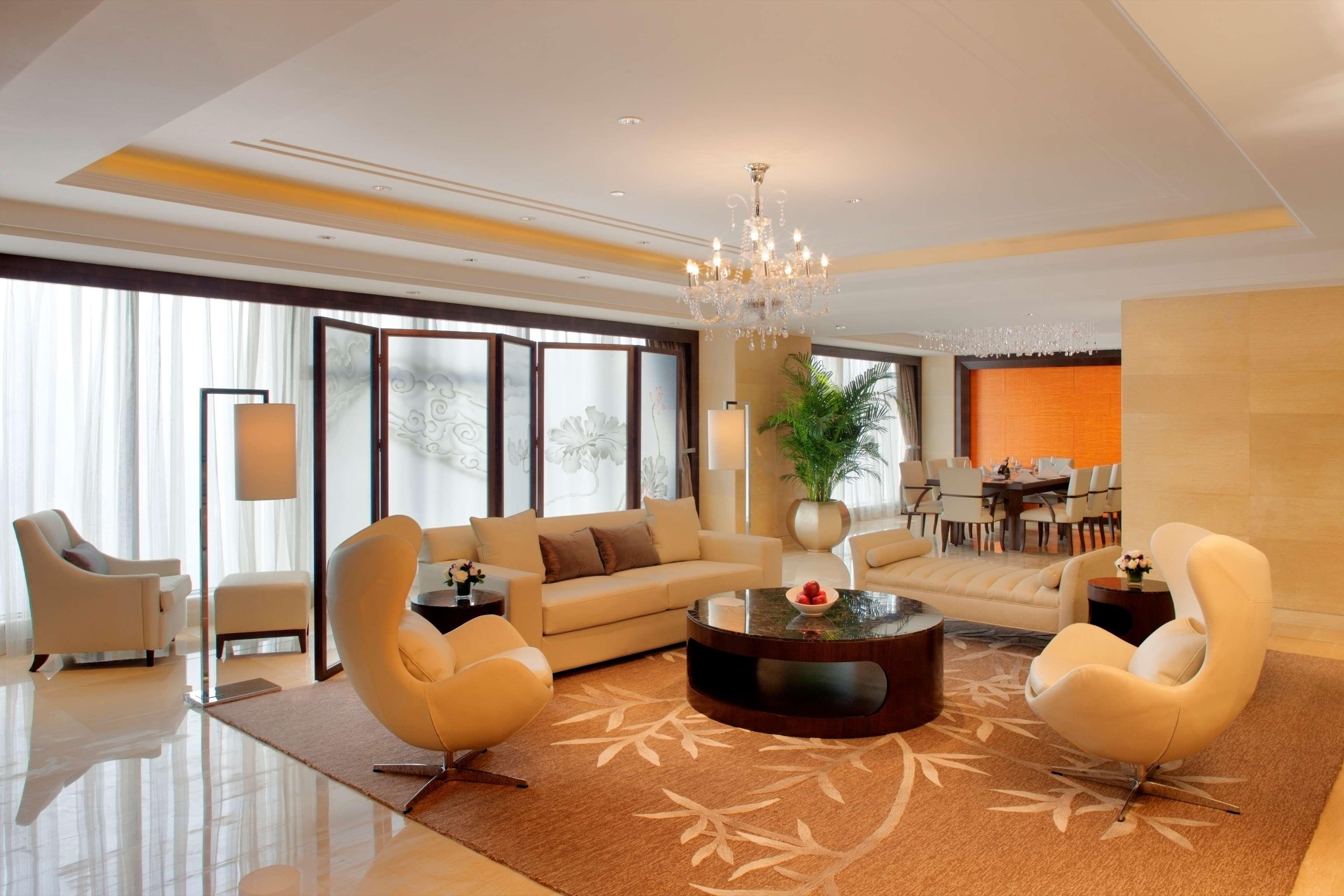 Radisson Blu Plaza Chongqing - Free 2 Bottle Of Local Beer Per Room During Stay Extérieur photo