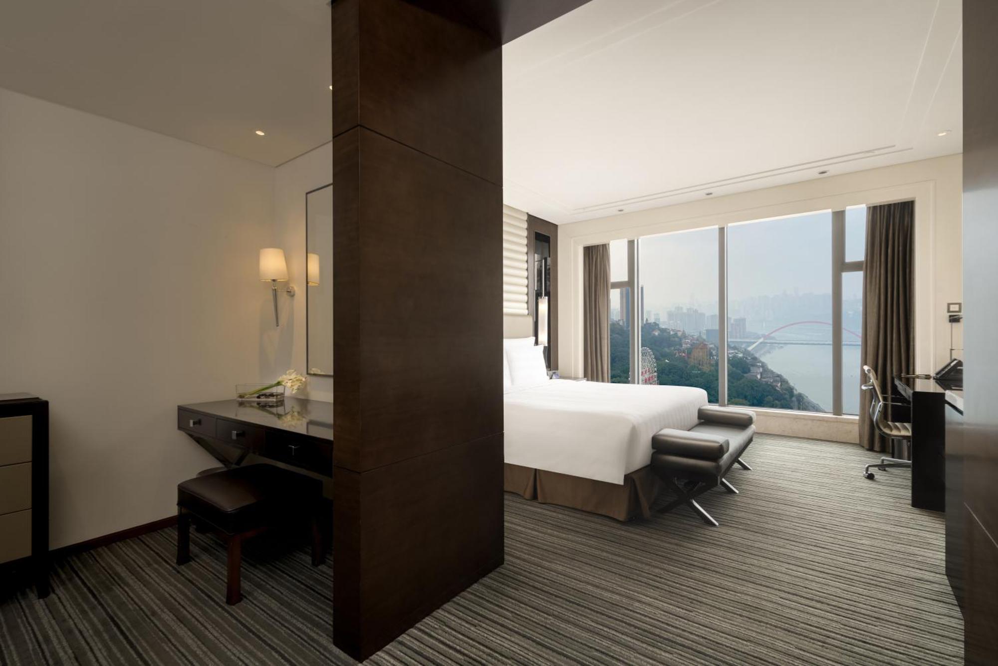 Radisson Blu Plaza Chongqing - Free 2 Bottle Of Local Beer Per Room During Stay Extérieur photo