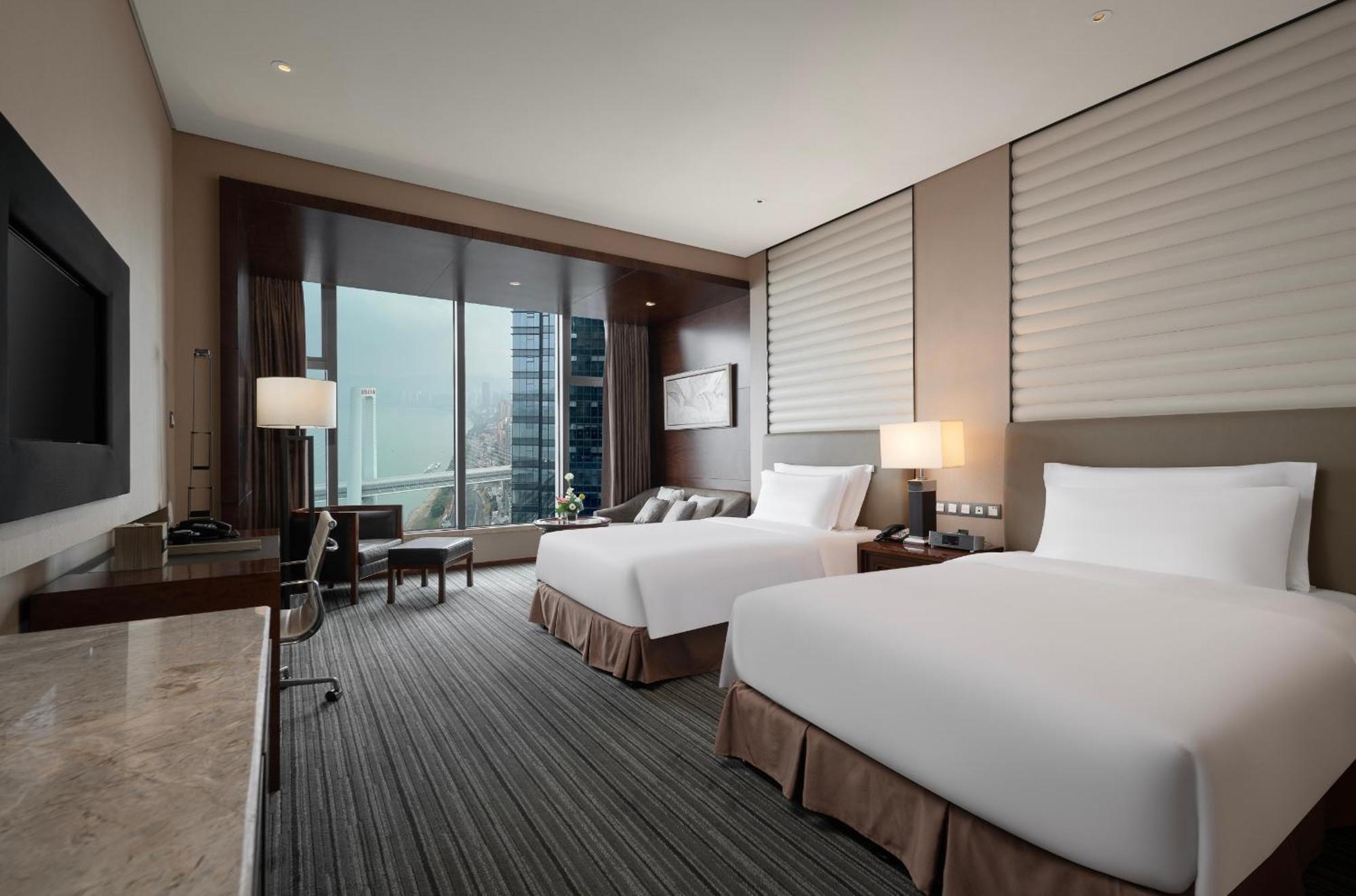 Radisson Blu Plaza Chongqing - Free 2 Bottle Of Local Beer Per Room During Stay Extérieur photo