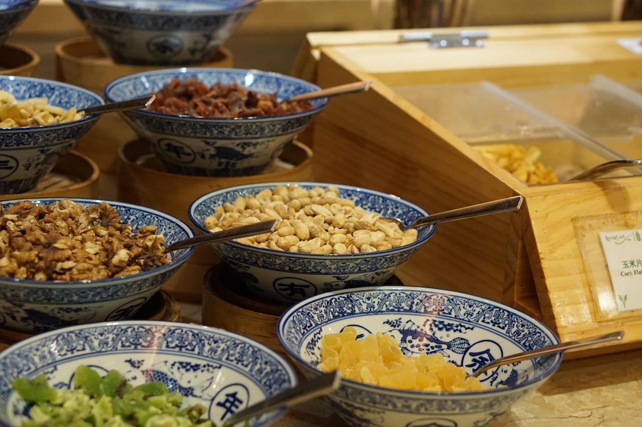 Radisson Blu Plaza Chongqing - Free 2 Bottle Of Local Beer Per Room During Stay Extérieur photo